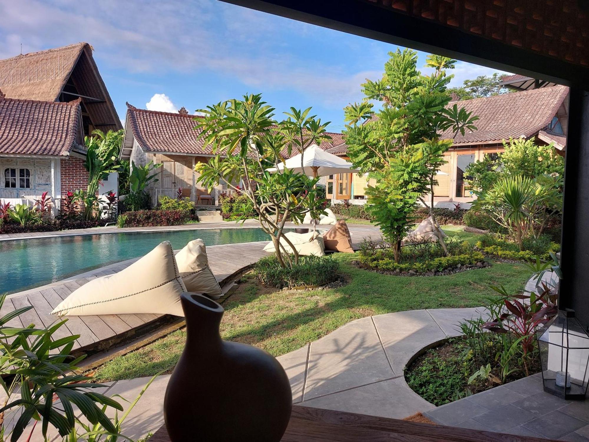 Spaces Bali Unique Boutique Hotel Munggu 객실 사진