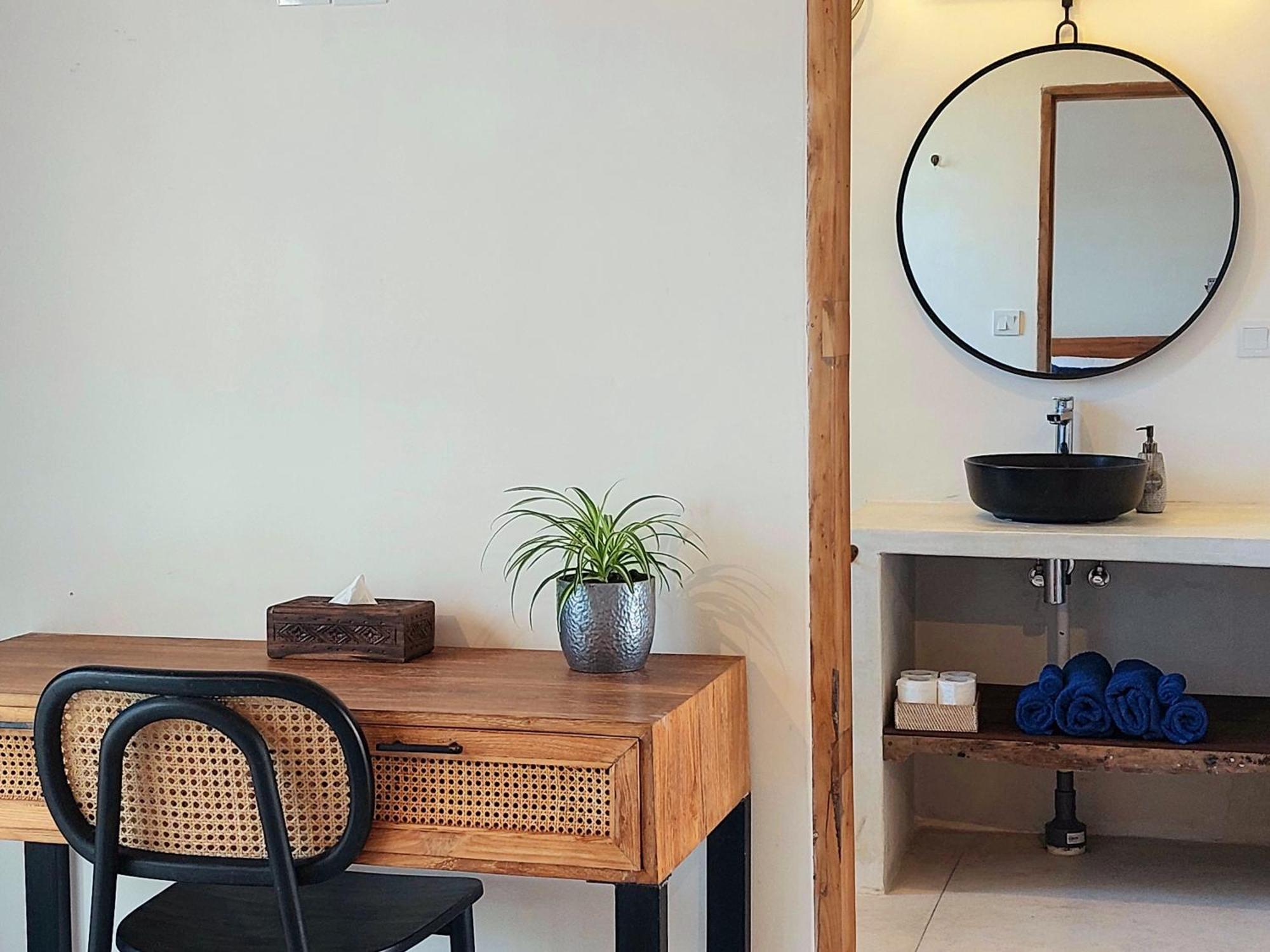 Spaces Bali Unique Boutique Hotel Munggu 객실 사진